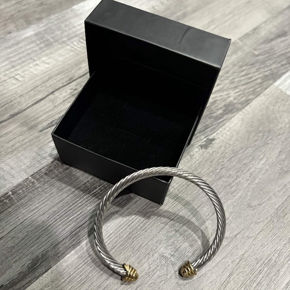 David Yurman Full Gold Tip Braclet - Picture 5 of 6